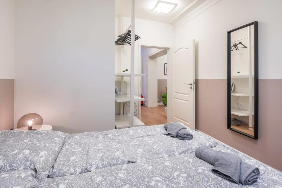 Charming Apartment In Prime Location Hamburg Luaran gambar